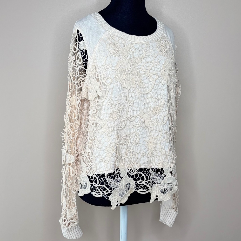 Free People Lace Overlay Top Womens Small Beige Crochet Split Back Fairycore